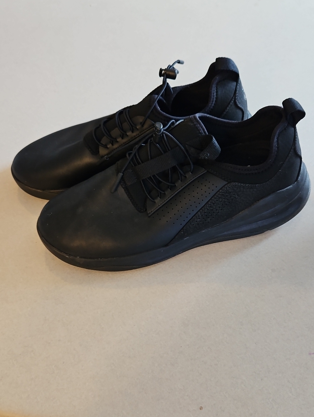 Clove  Black Men's Nursing Shoes
